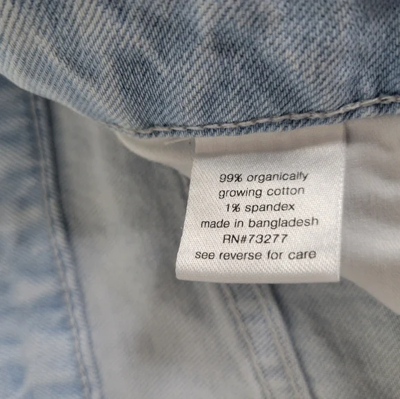 Elizabeth and James Cut Off Shorts Sz 28 Denim Raw Hem Light Wash Organic Cotton - Picture 11 of 15